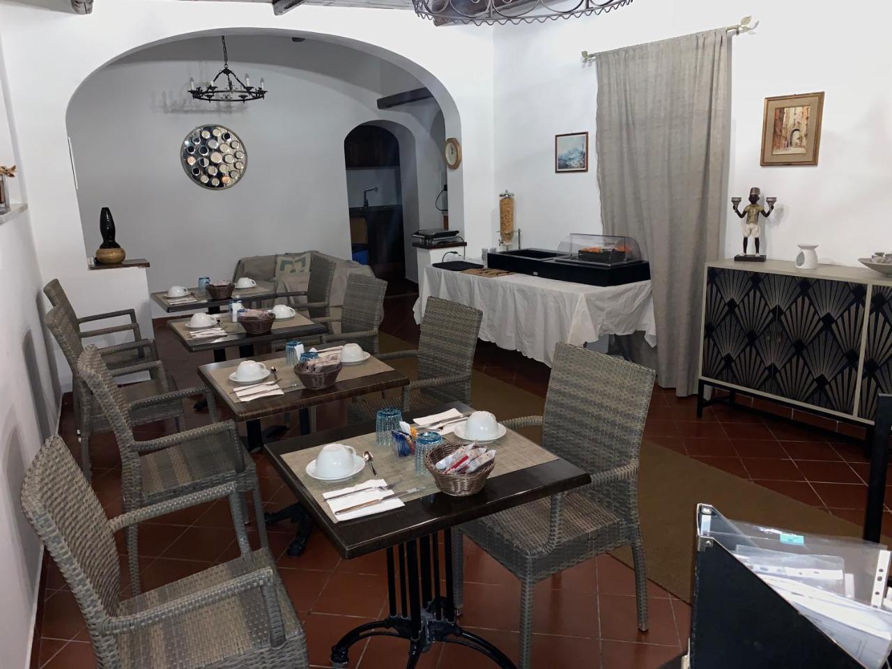 Monte Solaro Bed & Breakfast 2*